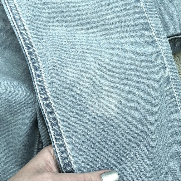 CLOSEOUT \Everlane\• Original Cheeky Jean in Stone-Washed Sky - Picture 15 of 16